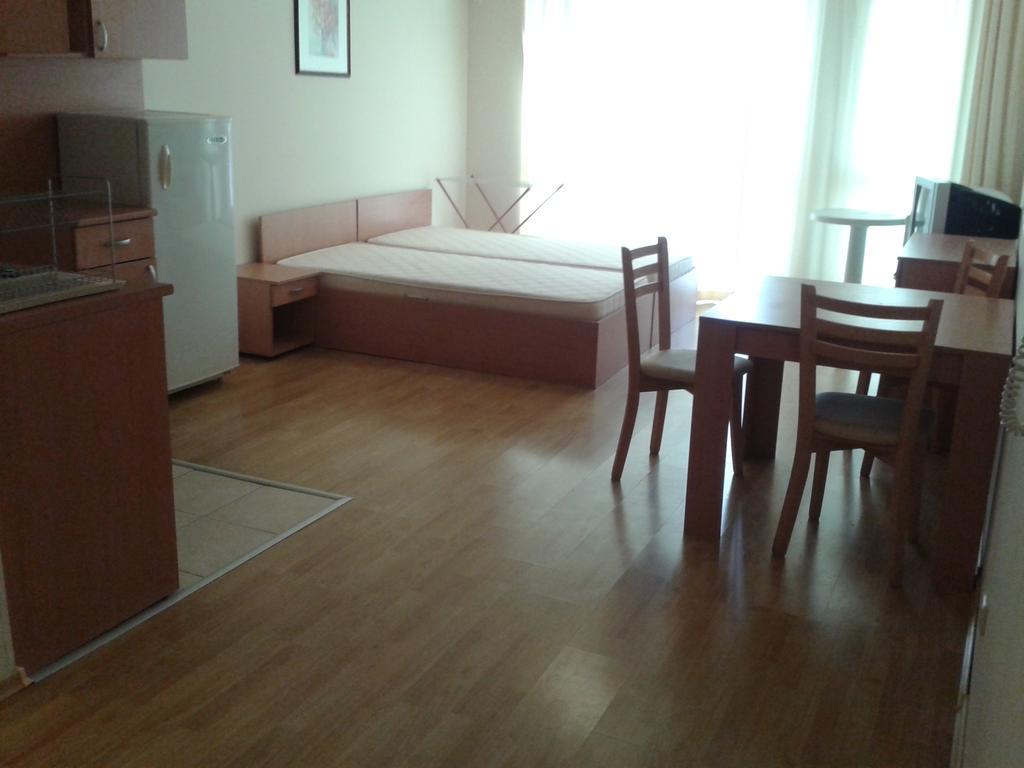 Panorama Beach Apartments Nesebar Rum bild